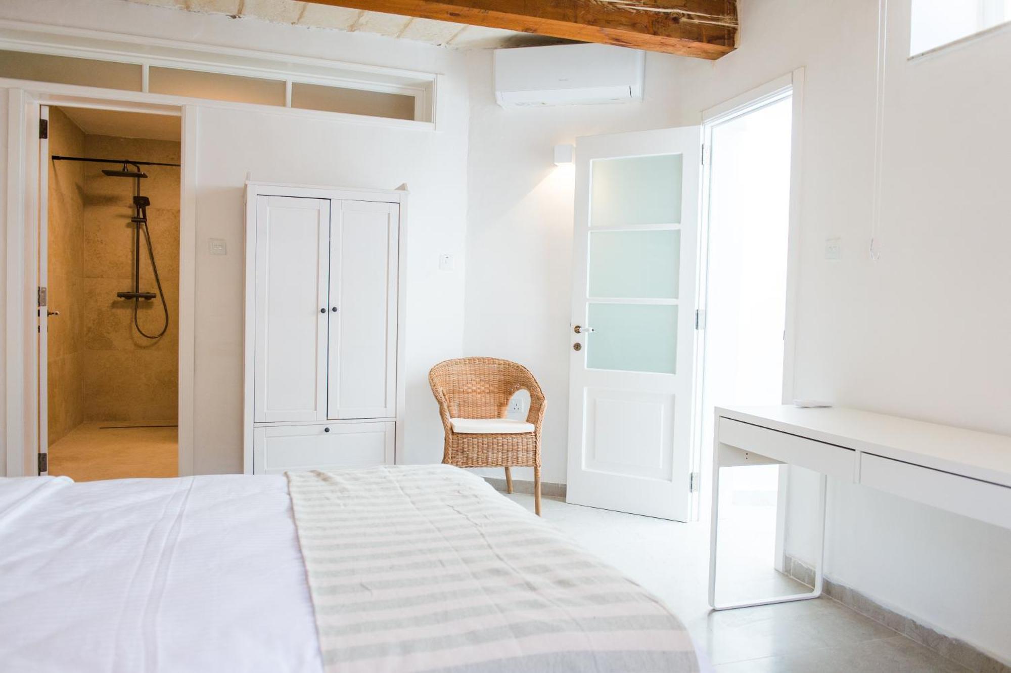 San Anton Suites Attard Екстериор снимка