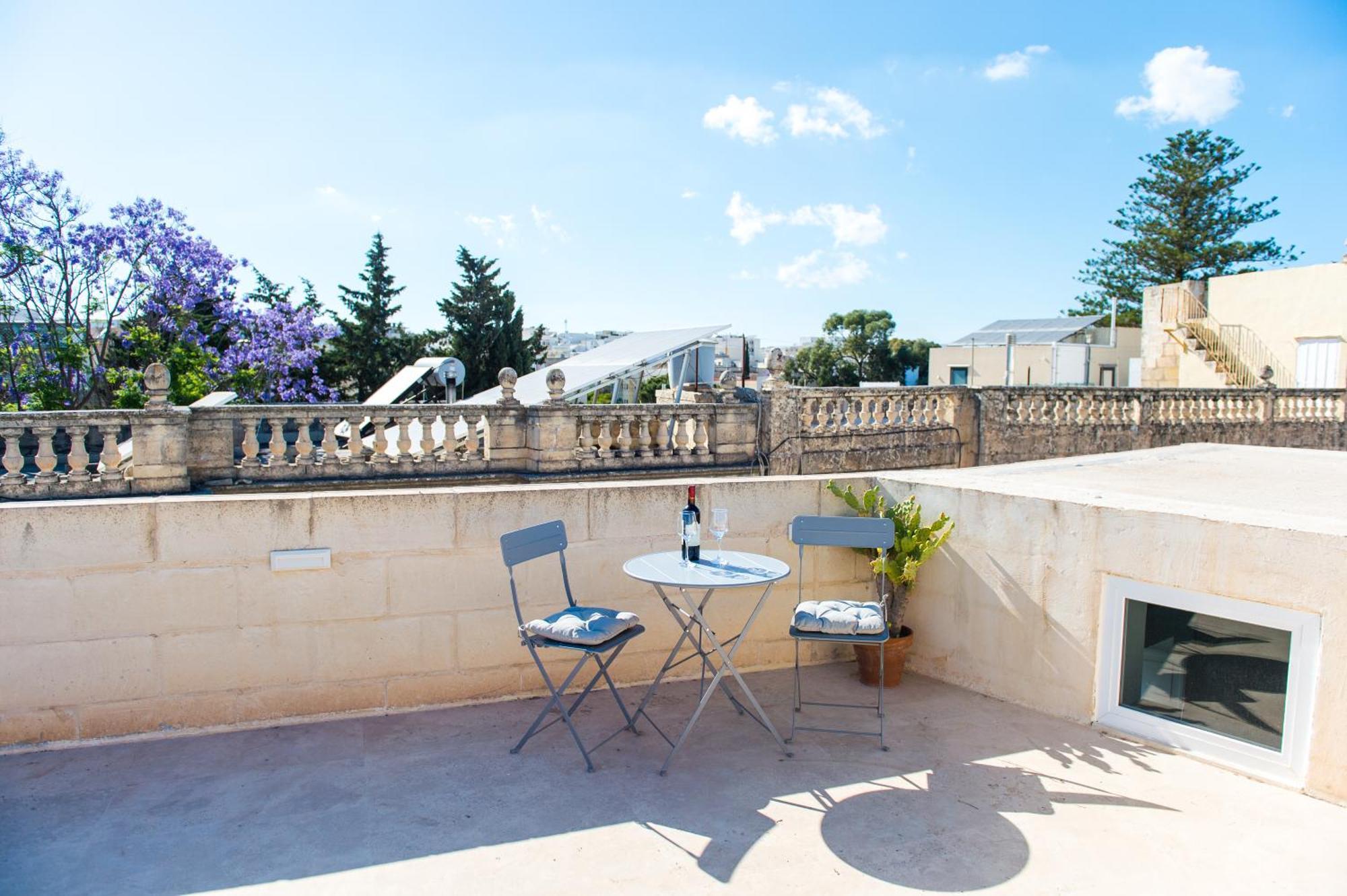 San Anton Suites Attard Екстериор снимка