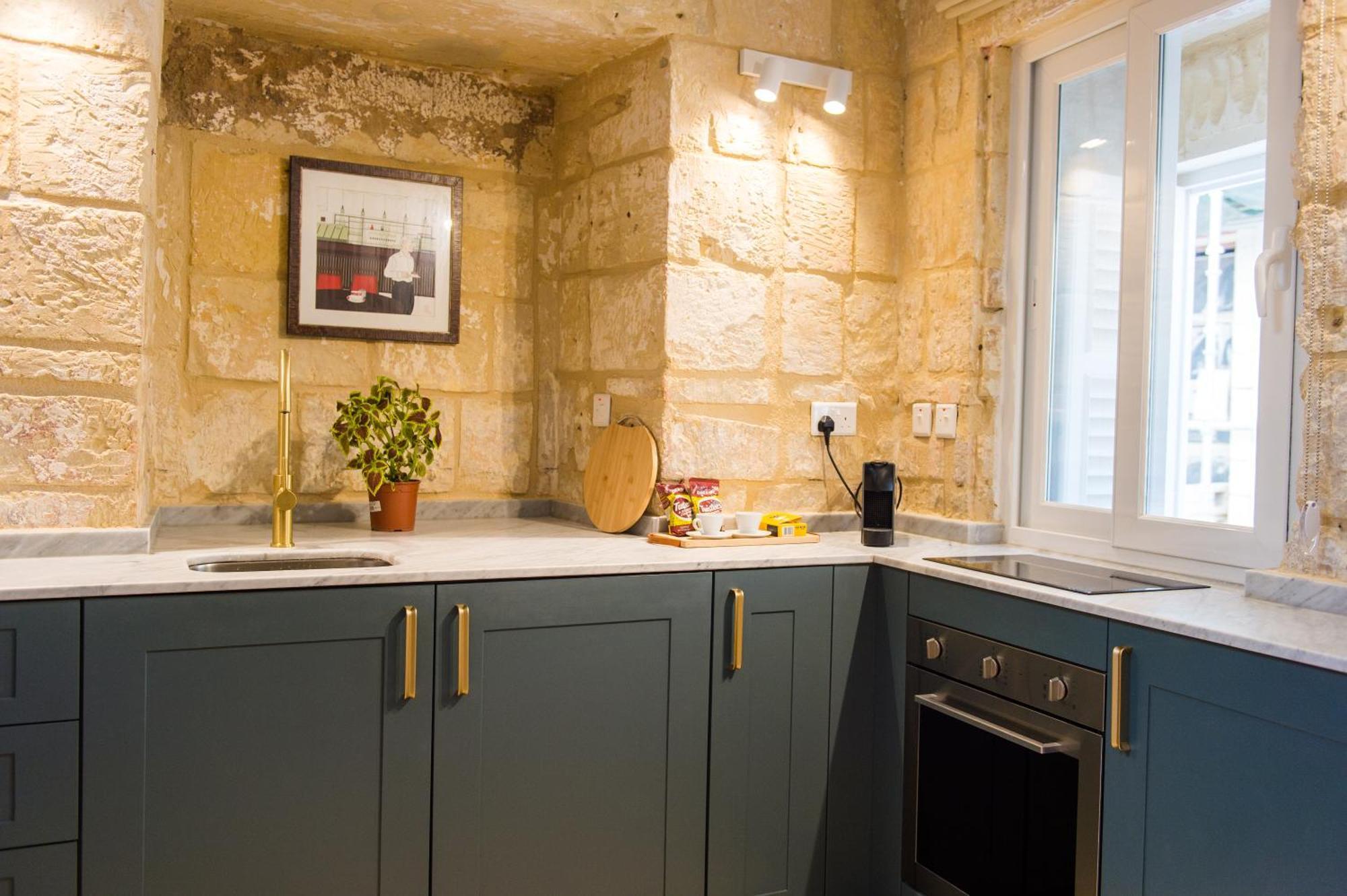 San Anton Suites Attard Екстериор снимка